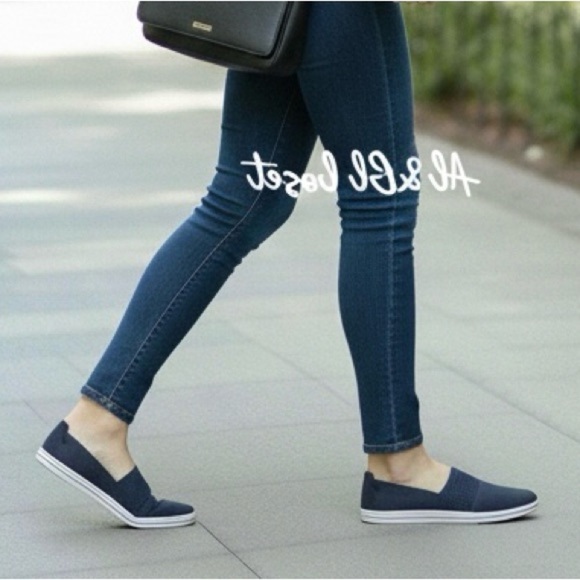 Clarks Other - Clarks Cloudsteppers Breeze Vibe Navy Slip-On Shoes Women’s Size 10 NWB